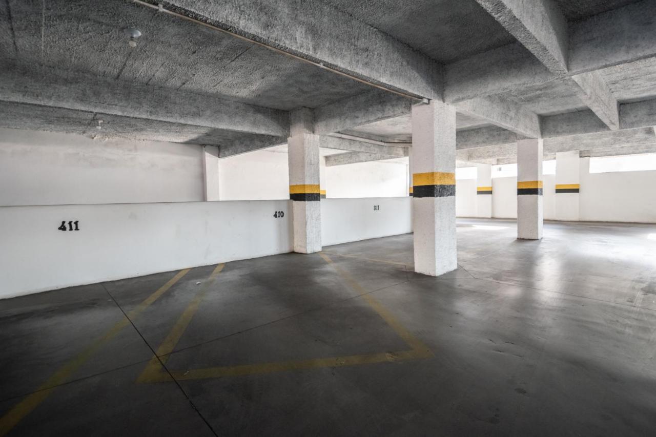 O Melhor Do Centro! Apto 01 Dormitorio Com Garagem E Ar Condicionado Балнеаріу-Камборіу Екстер'єр фото
