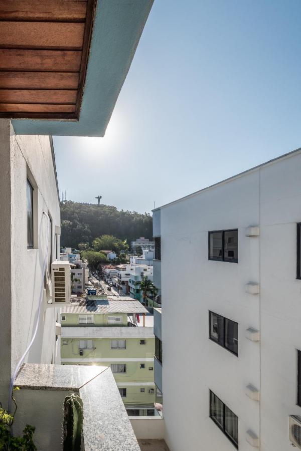 O Melhor Do Centro! Apto 01 Dormitorio Com Garagem E Ar Condicionado Балнеаріу-Камборіу Екстер'єр фото