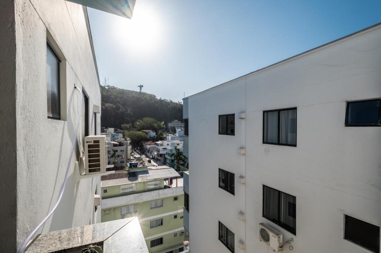 O Melhor Do Centro! Apto 01 Dormitorio Com Garagem E Ar Condicionado Балнеаріу-Камборіу Екстер'єр фото